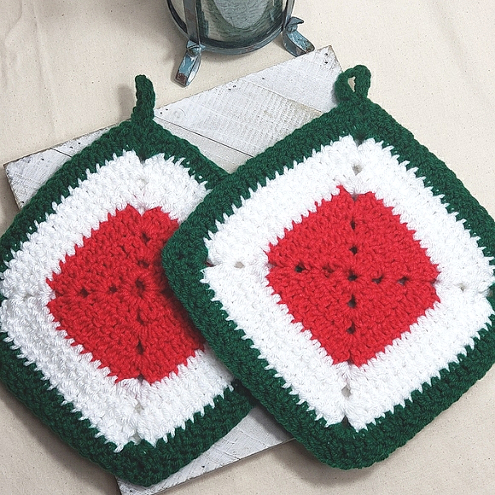 Handmade Pot Holders Crocheted Red Green White NWT